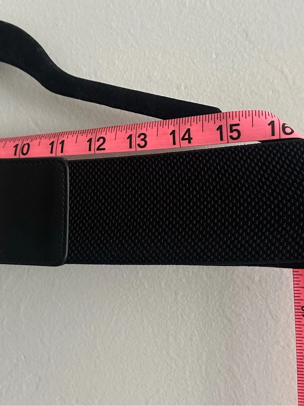 Black Elastic Waist Belt with Gold Geometric Accent